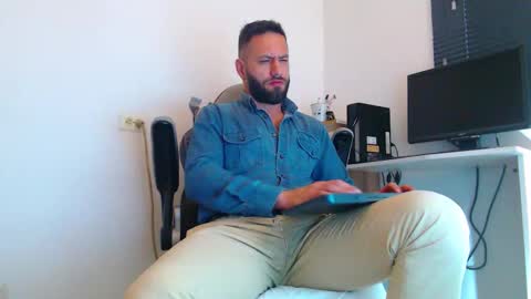 esteban online show from 02/14/26, 02:14