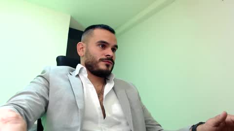 Esteban Fernandez online show from 11/20/25, 08:30