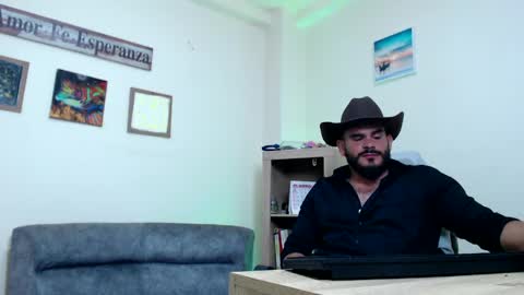 Esteban Fernandez online show from 05/07/26, 06:30