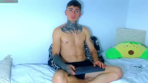 Esteban independent model online show from 05/18/26, 04:24