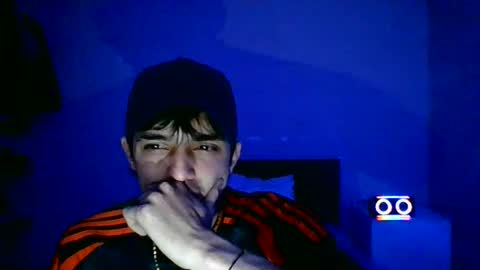 Snapshot of estebankit0 chatting on 12/27/24, 04:47 estebankit0 online show from 12/27/24, 04:47