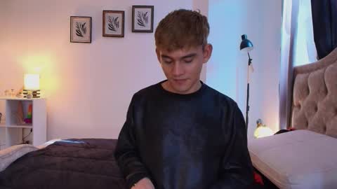 Esteban online show from 01/10/26, 01:57