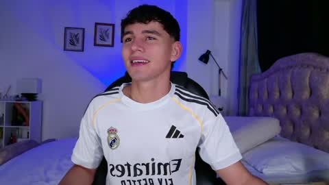 Esteban online show from 04/08/26, 10:59