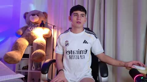 Esteban online show from 05/22/26, 11:49