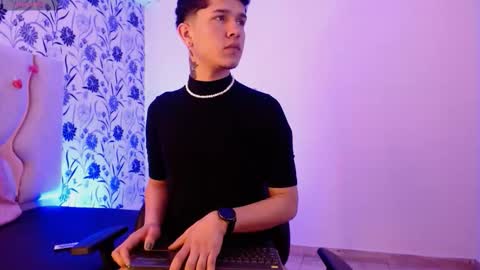 Snapshot of estefan_tay chatting on 02/05/26, 08:35 estefan_tay online show from 02/05/26, 08:35