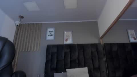 Snapshot of estefania__gomez chatting on 02/28/25, 11:23 estefania__gomez online show from 02/28/25, 11:23