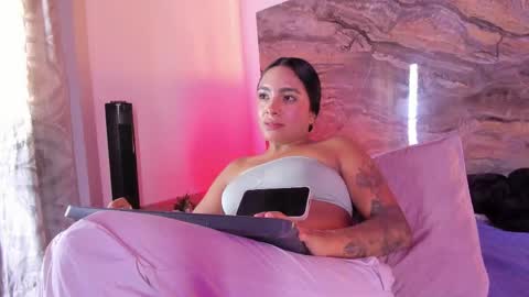 Snapshot of estefy_gomez1 chatting on 04/29/26, 05:30 Stefy online show from 04/29/26, 05:30