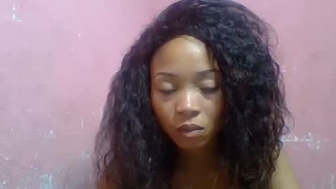 estelah20 online show from 09/15/25, 06:13