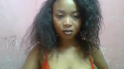 estelah20 online show from 12/03/25, 05:15