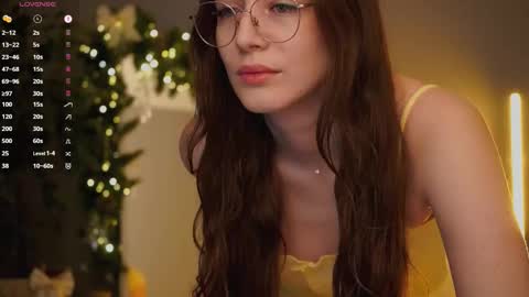 Ester online show from 12/17/25, 01:44