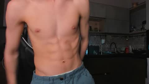 LOUIS online show from 03/23/26, 06:45