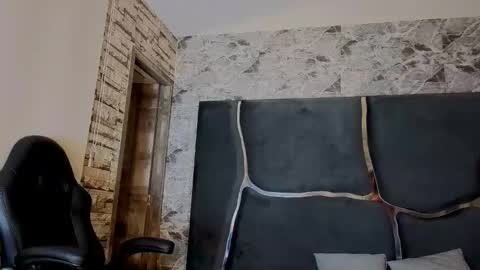 Snapshot of estrella05_ chatting on 11/11/25, 05:07 estrella05_ online show from 11/11/25, 05:07