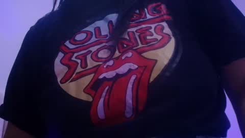 Estrella online show from 11/21/25, 11:53