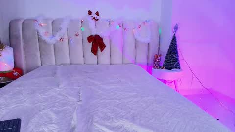 Estrella online show from 12/16/25, 11:59