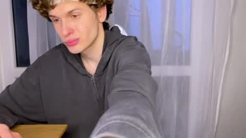 Alex online show from 04/03/26, 04:49