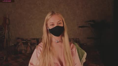 Sophia online show from 04/10/26, 10:03