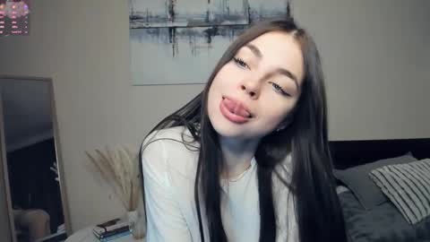 Mary online show from 11/17/25, 07:58