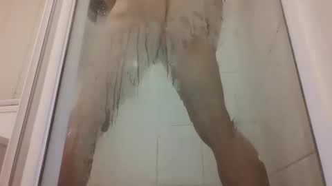 Snapshot of etextratestacle chatting on 09/09/25, 06:07 ET online show from 09/09/25, 06:07