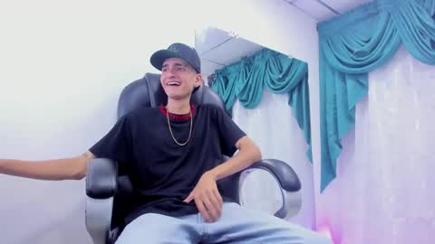 Ethan online show from 12/20/24, 10:32