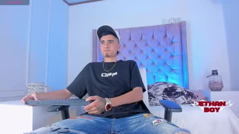 Ethan online show from 11/29/25, 09:40