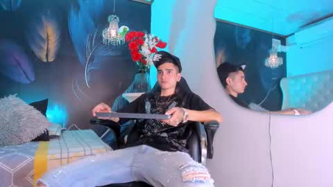 Ethan online show from 12/19/25, 09:33