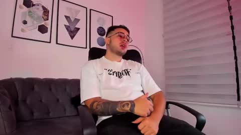 Snapshot of ethan_greacee chatting on 02/24/26, 12:25 ethan_greacee online show from 02/24/26, 12:25