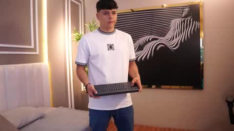 ethan_occonor online show from 11/18/25, 12:31