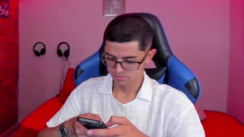 Snapshot of ethan_sai01 chatting on 10/15/25, 03:17 ETHAN SAI online show from 10/15/25, 03:17