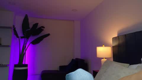 Joan online show from 03/02/26, 03:20