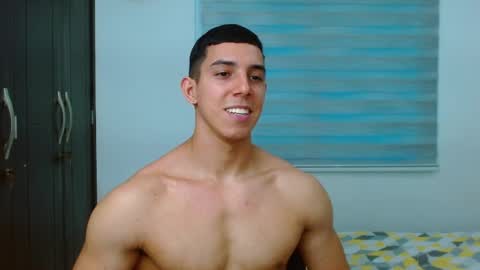 Snapshot of ethan_wright_ chatting on 11/27/25, 10:12 ethan_wright_ online show from 11/27/25, 10:12