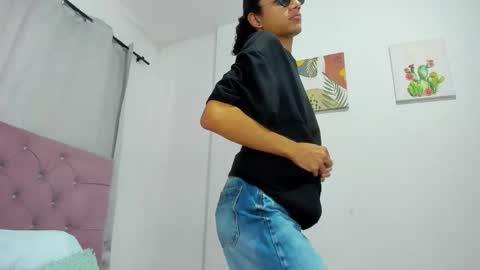 ethanblackwoodd online show from 02/18/26, 07:54