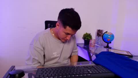 ethanconnor_ online show from 01/14/26, 12:22