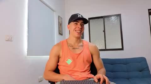 ethangreey1 online show from 11/09/25, 12:36