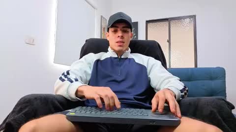 ethangreey1 online show from 02/15/26, 03:09