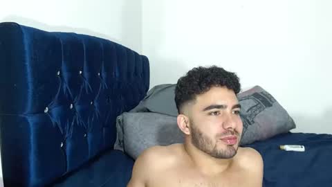 Snapshot of ethanhairy chatting on 02/05/25, 11:28 Ethan online show from 02/05/25, 11:28