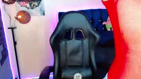 Ethan online show from 05/16/26, 07:34