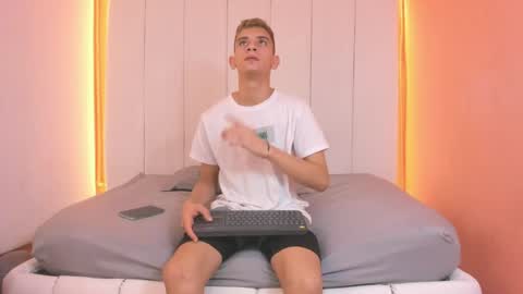 Snapshot of ethanhot_os chatting on 04/04/26, 06:49 ethanhot_os online show from 04/04/26, 06:49