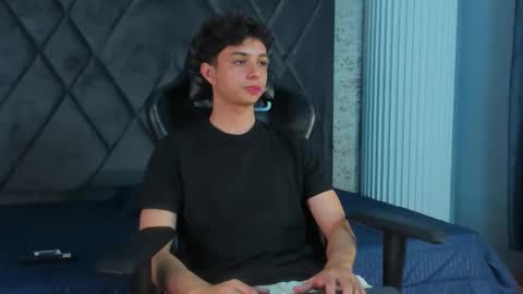 ethanlowell online show from 04/16/26, 03:07