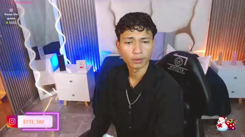 ette online show from 11/18/25, 03:34