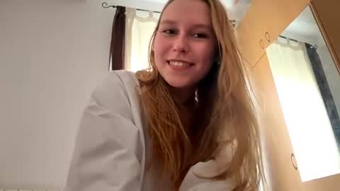 Alice online show from 06/09/26, 03:23