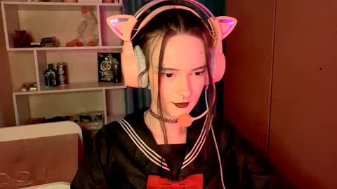 Snapshot of eunabiddlecome chatting on 02/19/26, 11:17 Kate online show from 02/19/26, 11:17