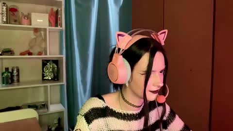 Snapshot of eunabiddlecome chatting on 02/23/26, 11:07 Kate online show from 02/23/26, 11:07