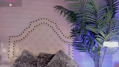 Snapshot of eureekaa chatting on 02/23/25, 08:33 Eurekaa online show from 02/23/25, 08:33