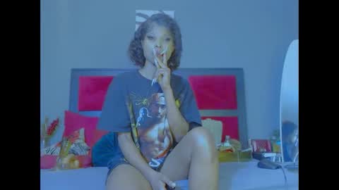 Snapshot of eva4him831 chatting on 09/15/25, 12:43 eva4him831 online show from 09/15/25, 12:43