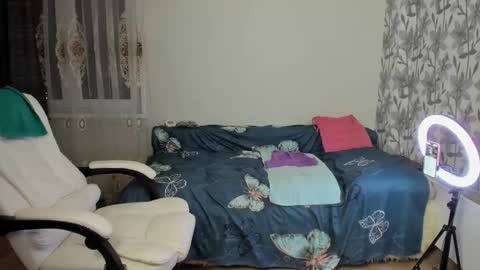 Eva online show from 11/13/25, 08:52