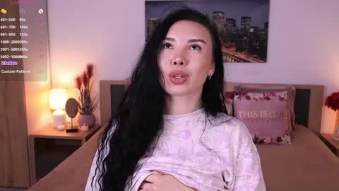 Snapshot of eva__si chatting on 04/25/26, 06:27 Eva online show from 04/25/26, 06:27