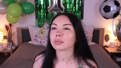 Snapshot of eva__si chatting on 07/17/26, 04:30 Eva online show from 07/17/26, 04:30