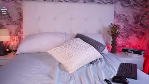 Eva online show from 03/25/26, 01:06