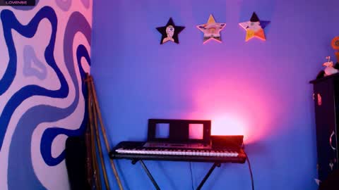 Iris Smile  independent model online show from 04/11/26, 10:03