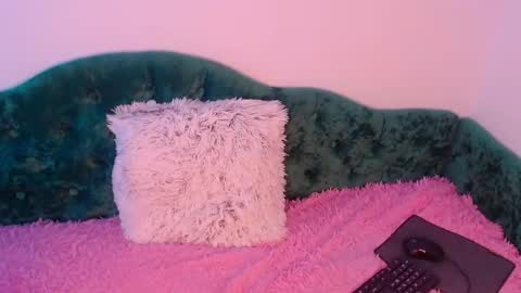 Snapshot of eva_crazy_ chatting on 02/05/26, 02:54 Eva online show from 02/05/26, 02:54